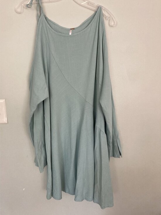 Free People Dresses & Skirts - Free People Seafoam Green Boho-Chic Long Sleeve Tunic Dress Rayon Blend Size S